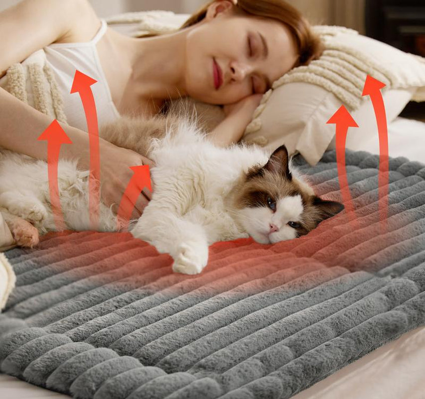 Bedsure Self-Warming Pet Bed – Thermal Mat for Crates & Floors, Non-Slip & Washable