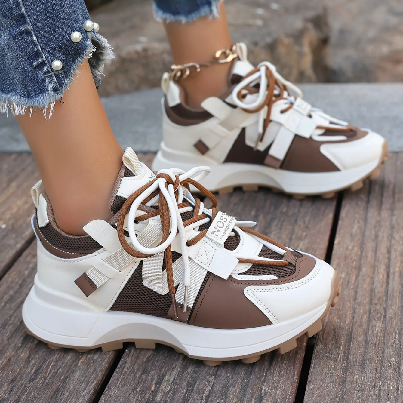 Fall Platform Sneakers for Women – Breathable Casual Lace-Up Low Tops, Lightweight Outdoor Walking Shoes